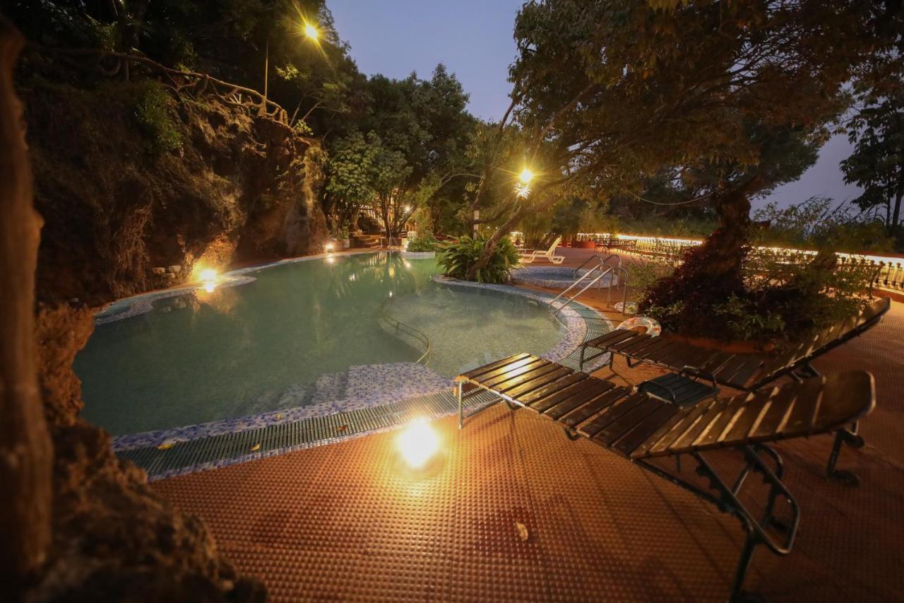 Bella Vista Mahabaleshwar Hotell Eksteriør bilde